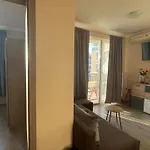 Bratanov Vip Vision Апартамент